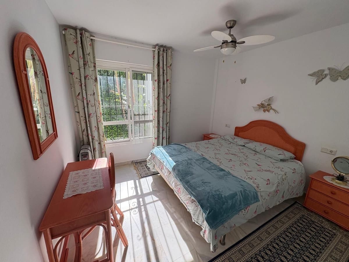 2 slaapkamer Flat te koop in Marbella met zwembad garage - € 329.000 (Ref: 9759464)