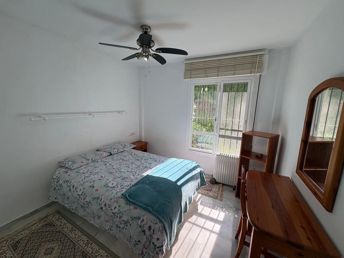 2 slaapkamer Flat te koop in Marbella met zwembad garage - € 329.000 (Ref: 9759464)