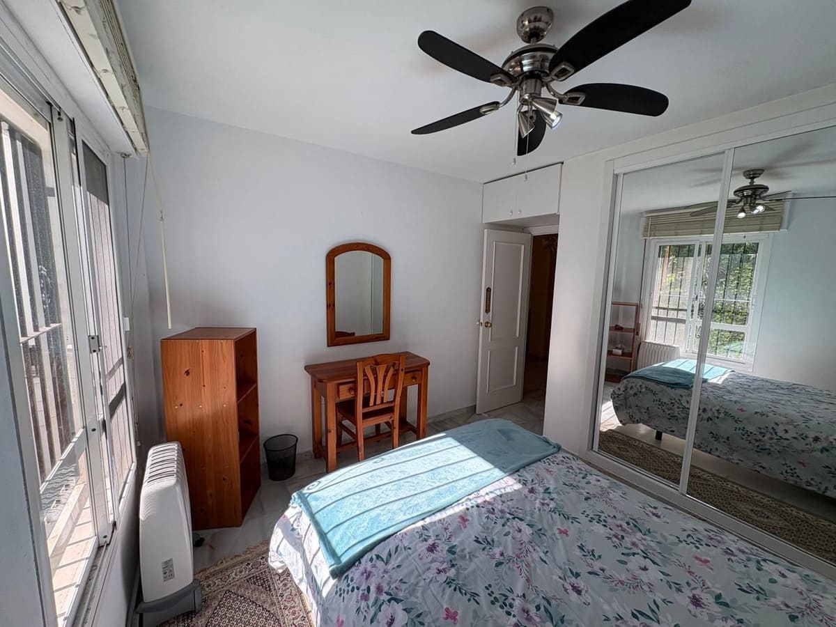 2 slaapkamer Flat te koop in Marbella met zwembad garage - € 329.000 (Ref: 9759464)