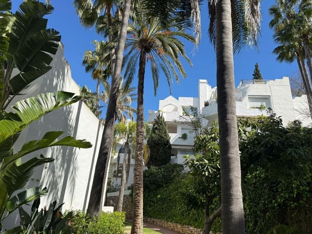 2 quarto Apartamento para venda em La Reserva, Marbella com piscina garagem - 329 000 € (Ref: 9759464)