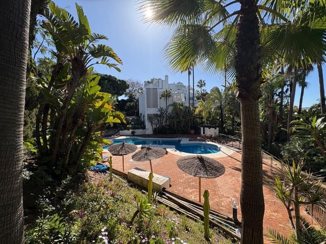 2 quarto Apartamento para venda em La Reserva, Marbella com piscina garagem - 329 000 € (Ref: 9759464)
