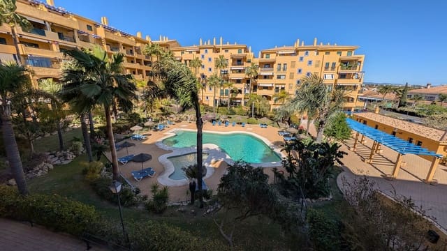 2 soveværelse Lejlighed til salg i San Pedro de Alcántara Pueblo, Marbella med swimmingpool garage - € 550.000 (Ref: 9759466)