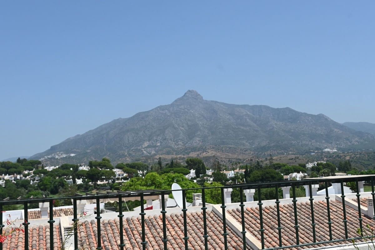 2 chambre Appartement à vendre à Marbella avec piscine garage - 440 000 € (Ref: 9759468)