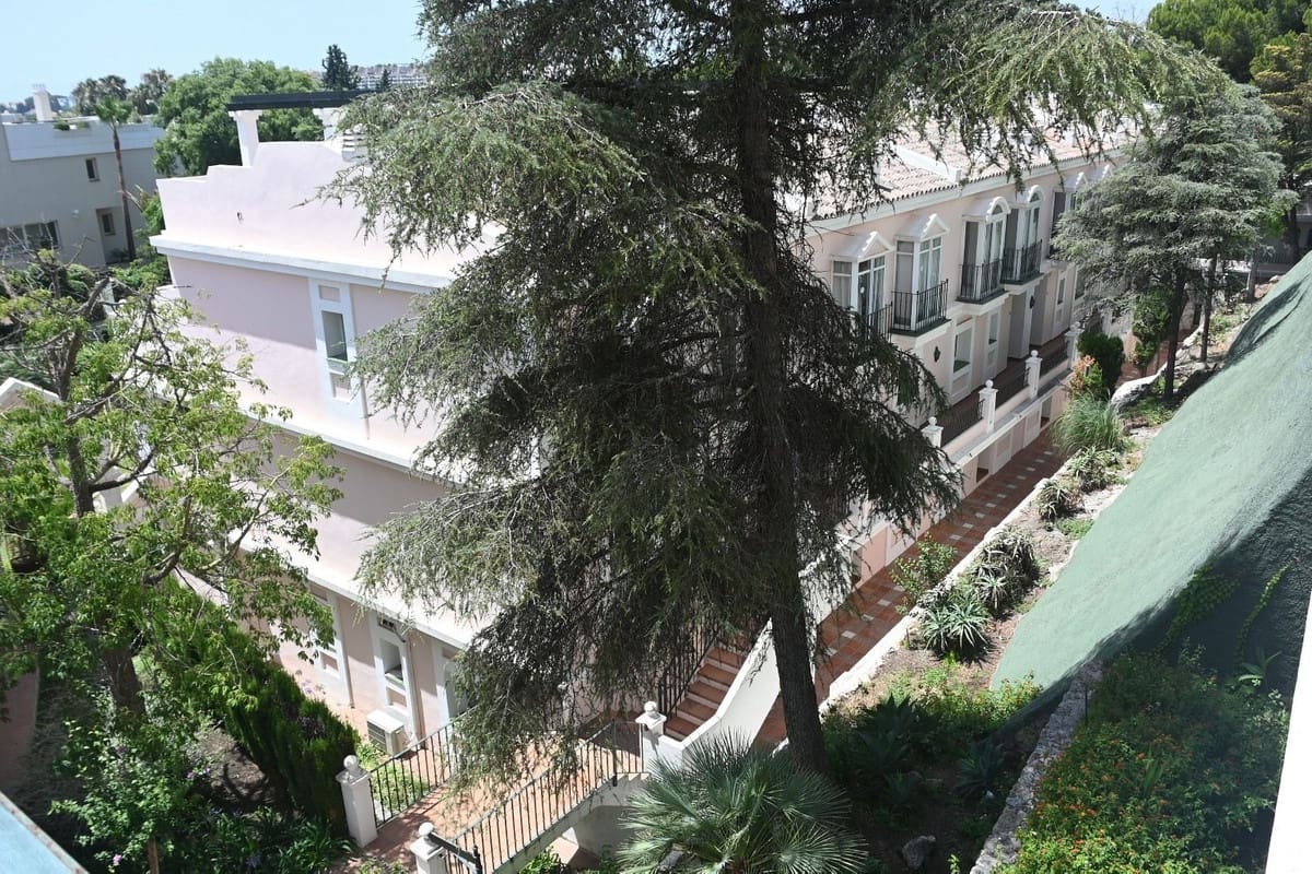 2 chambre Appartement à vendre à Marbella avec piscine garage - 440 000 € (Ref: 9759468)