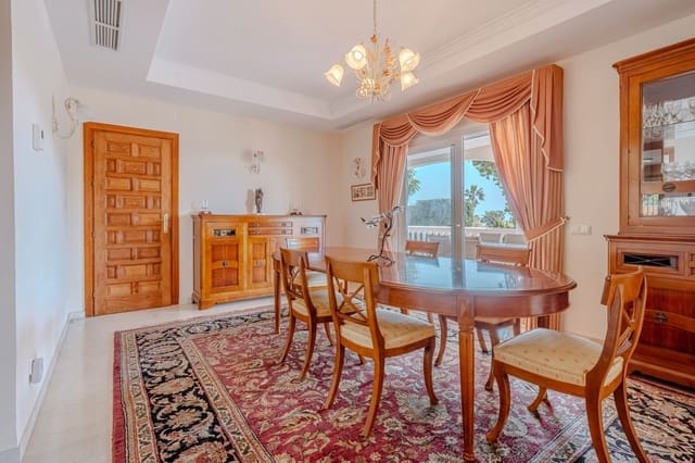 5 quarto Moradia para venda em El Paraiso, Estepona com piscina garagem - 2 150 000 € (Ref: 9760193)