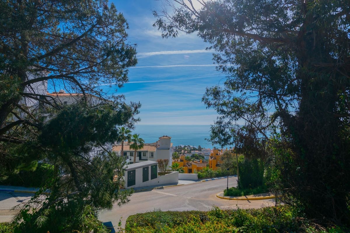 Tontti myytävänä paikassa Manilva - 741 000 € (Ref: 9760194)