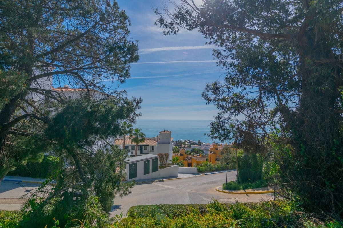 Tontti myytävänä paikassa Manilva - 741 000 € (Ref: 9760194)