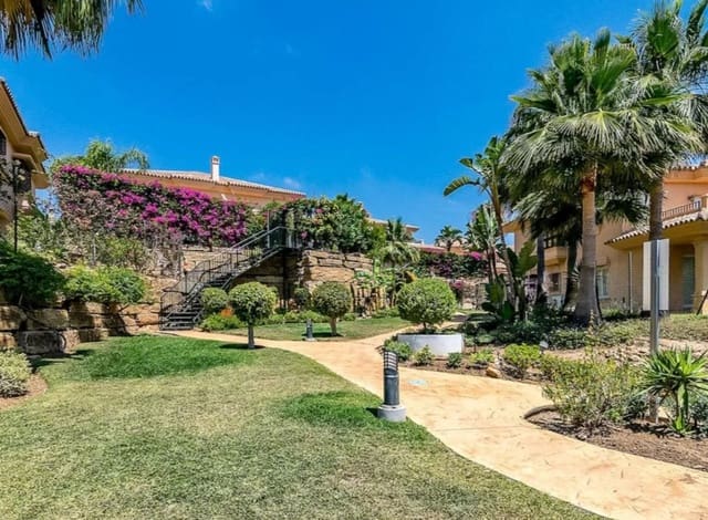 4 slaapkamer Villa te koop in Riviera del Sol, Mijas met zwembad - € 660.000 (Ref: 9760195)