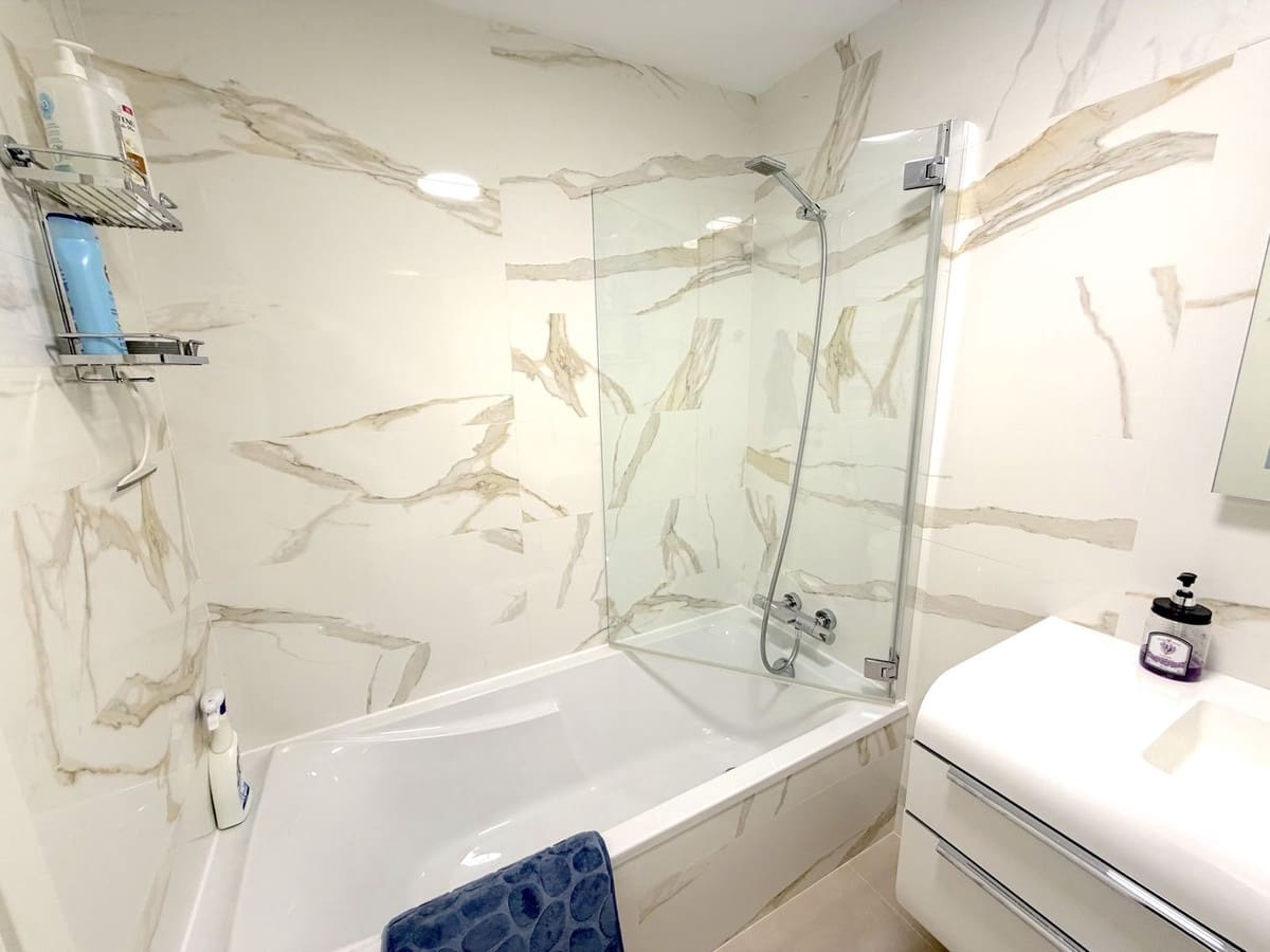 3 slaapkamer Flat te koop in Fuengirola met zwembad garage - € 675.000 (Ref: 9760199)