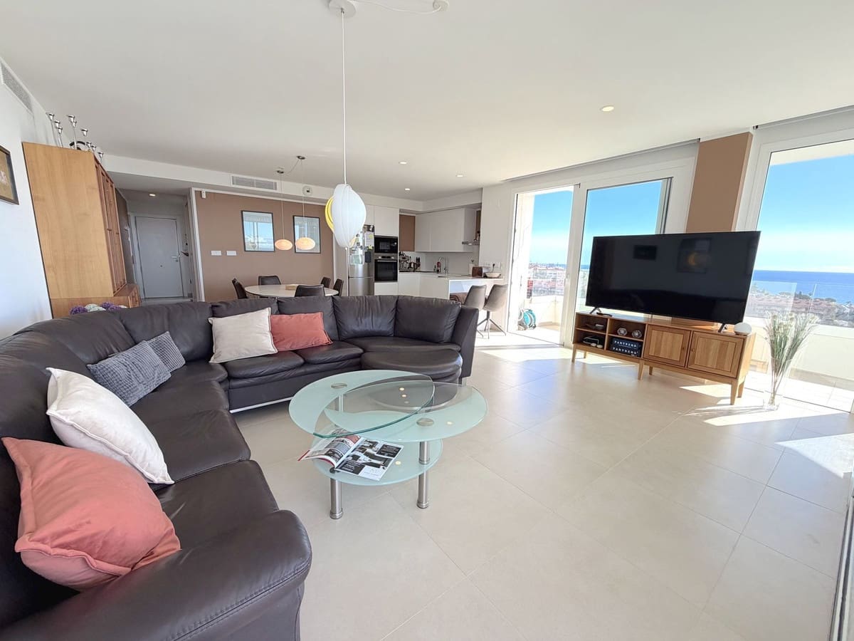 3 slaapkamer Flat te koop in Fuengirola met zwembad garage - € 675.000 (Ref: 9760199)