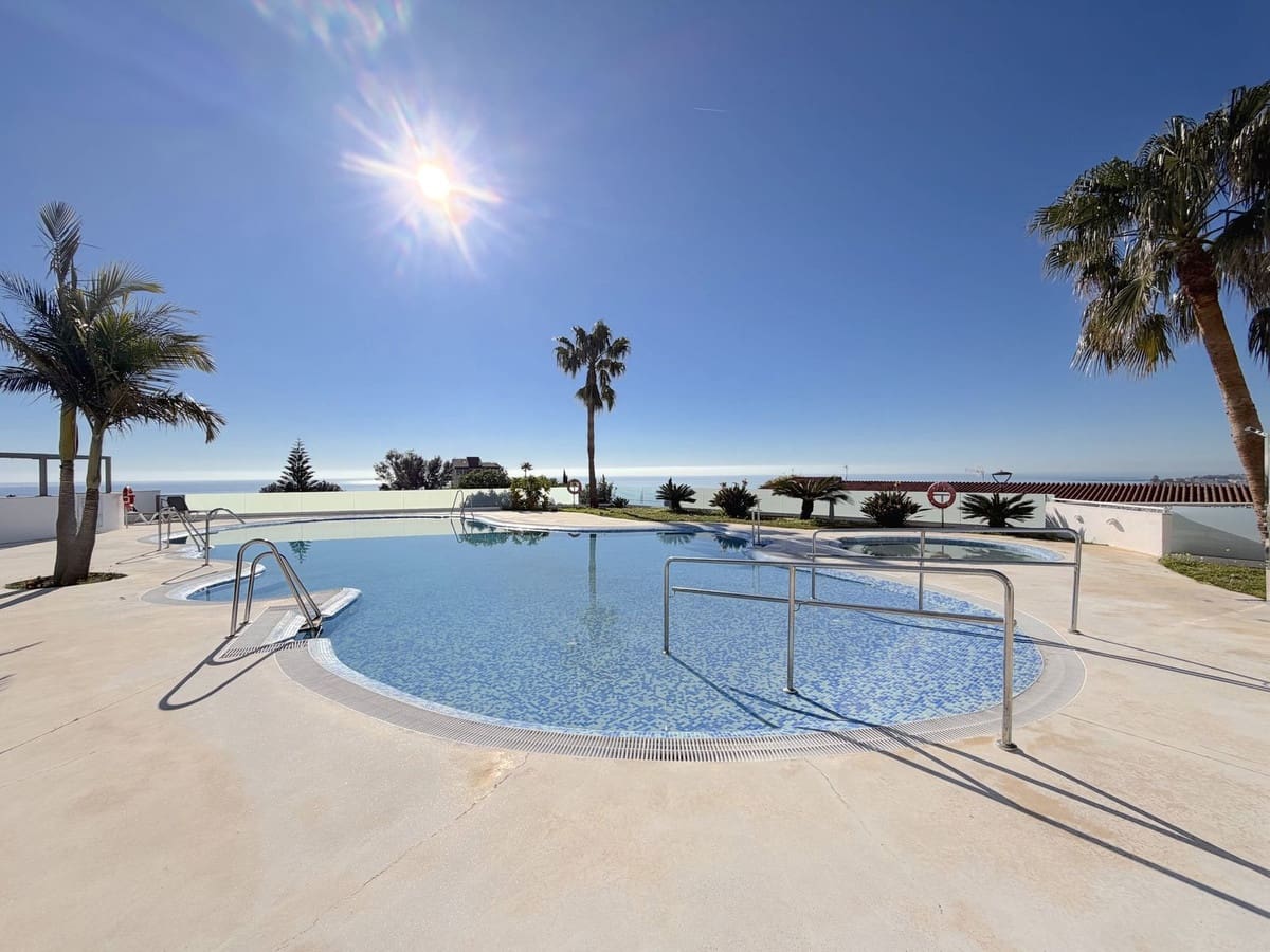 3 slaapkamer Flat te koop in Fuengirola met zwembad garage - € 675.000 (Ref: 9760199)