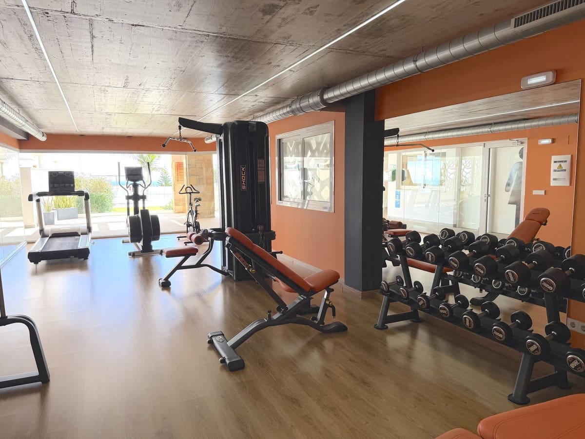 3 slaapkamer Flat te koop in Fuengirola met zwembad garage - € 675.000 (Ref: 9760199)