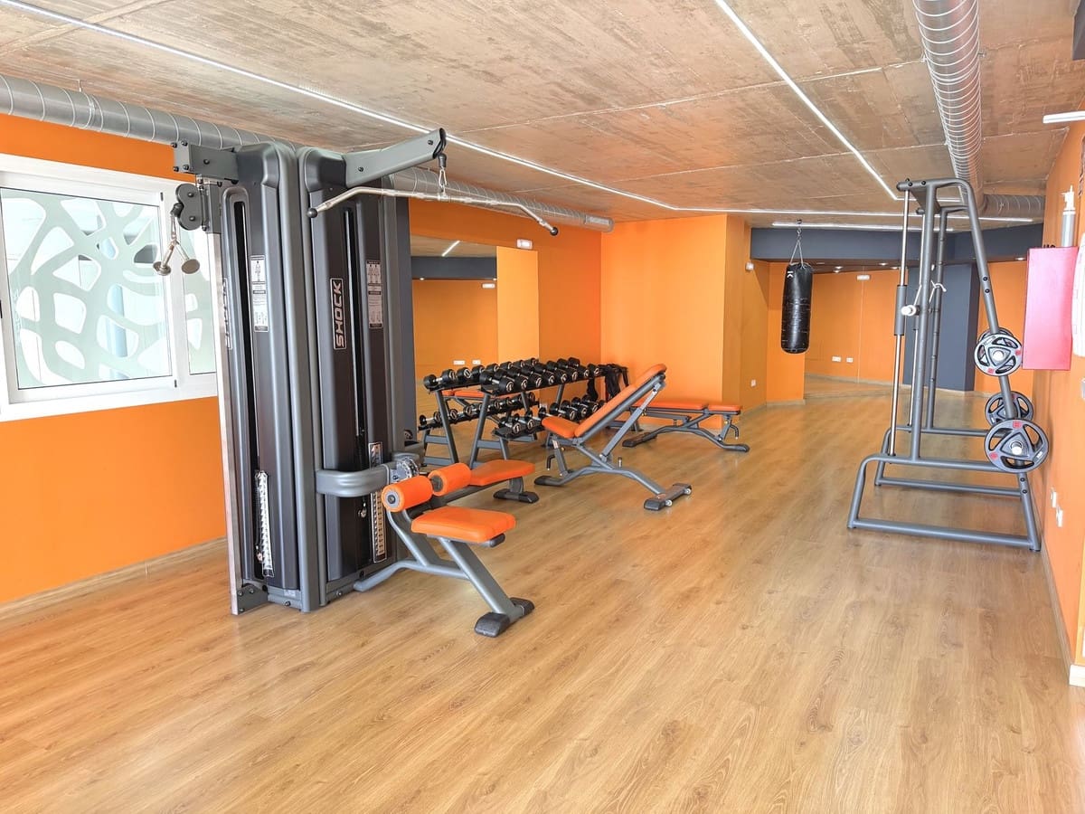 3 slaapkamer Flat te koop in Fuengirola met zwembad garage - € 675.000 (Ref: 9760199)