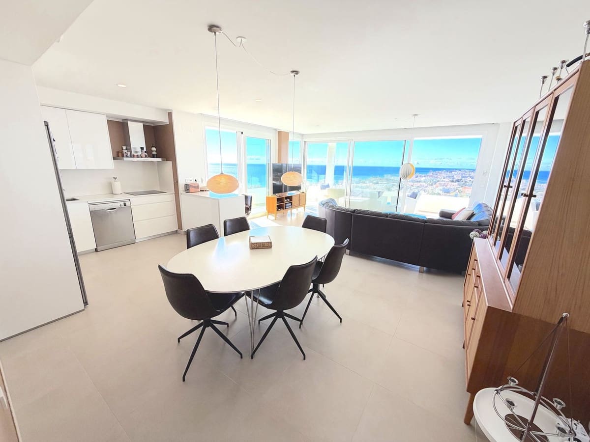 3 slaapkamer Flat te koop in Fuengirola met zwembad garage - € 675.000 (Ref: 9760199)