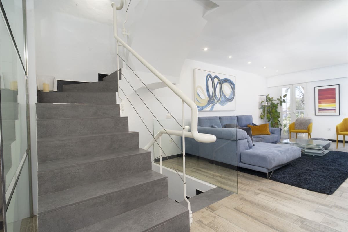 2 chambre Villa/Maison à vendre à Marbella avec piscine - 650 000 € (Ref: 9760200)