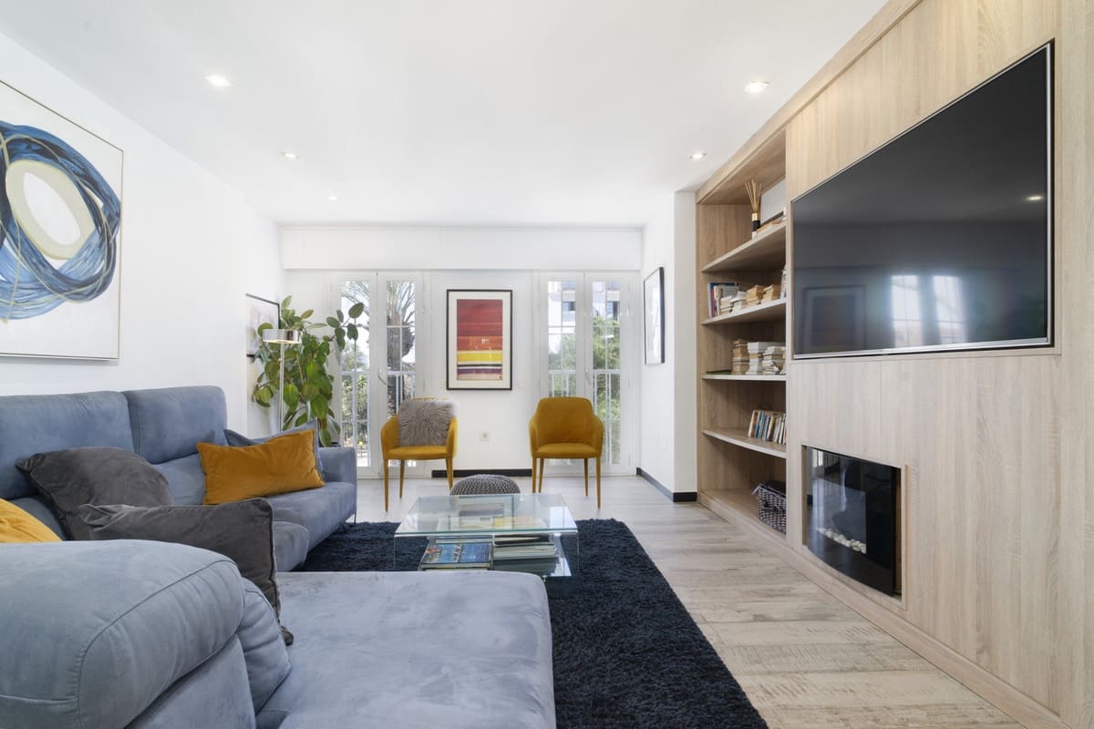 2 chambre Villa/Maison à vendre à Marbella avec piscine - 650 000 € (Ref: 9760200)