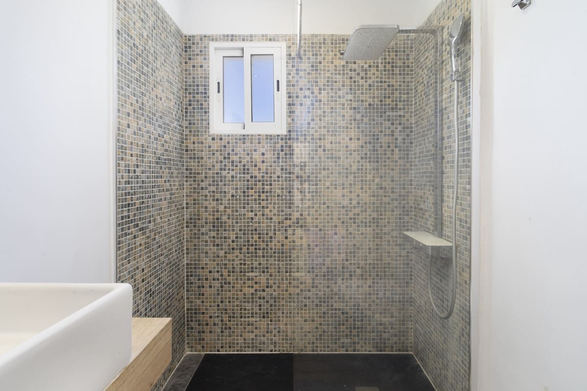 2 chambre Villa/Maison à vendre à Marbella avec piscine - 650 000 € (Ref: 9760200)