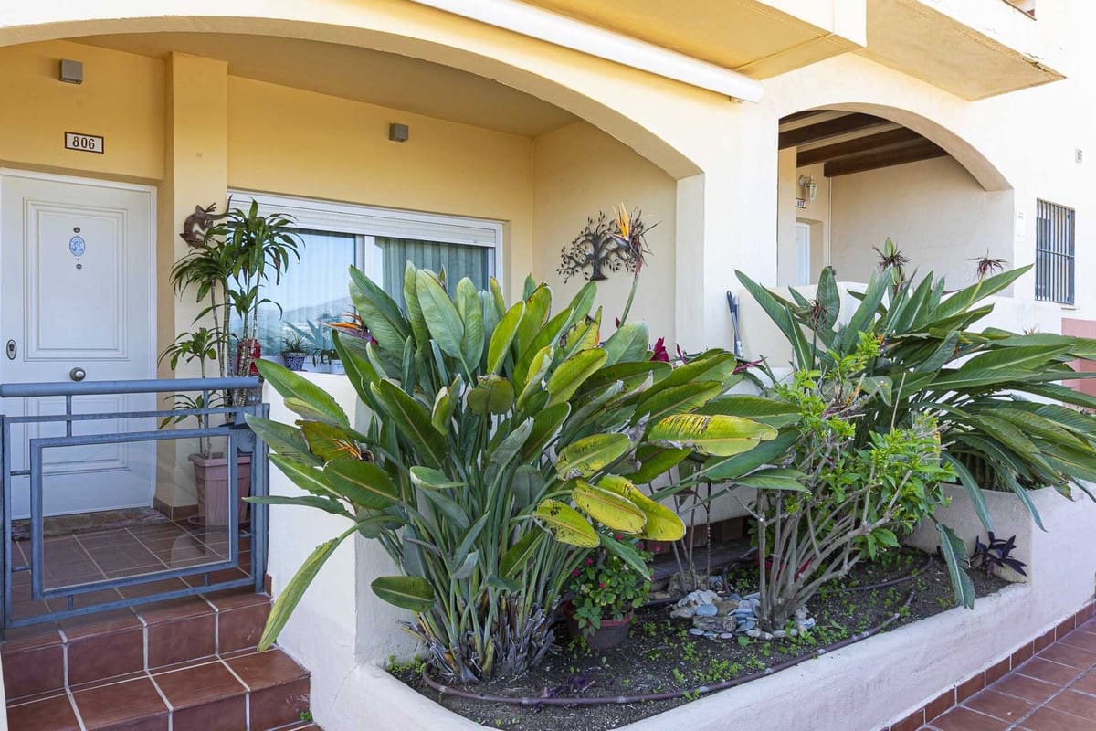 2 soveværelse Villa til salg i Mijas med swimmingpool garage - € 435.000 (Ref: 9761321)