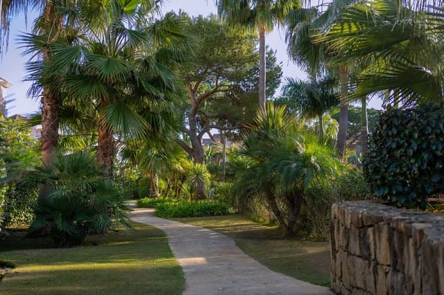 2 quarto Apartamento para venda em Puerto Banus, Marbella com garagem - 895 000 € (Ref: 9761322)