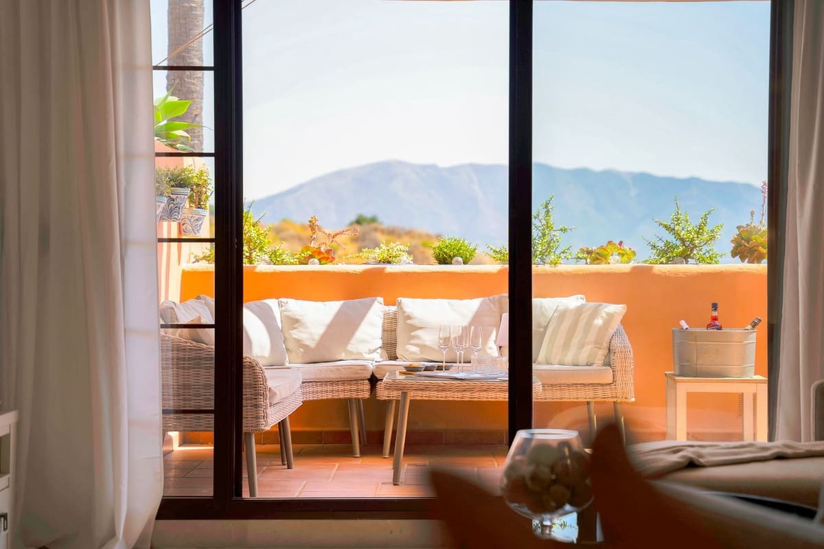 3 soverom Leilighet til salgs i Ojen med svømmebasseng garasje - € 499 000 (Ref: 9765324)