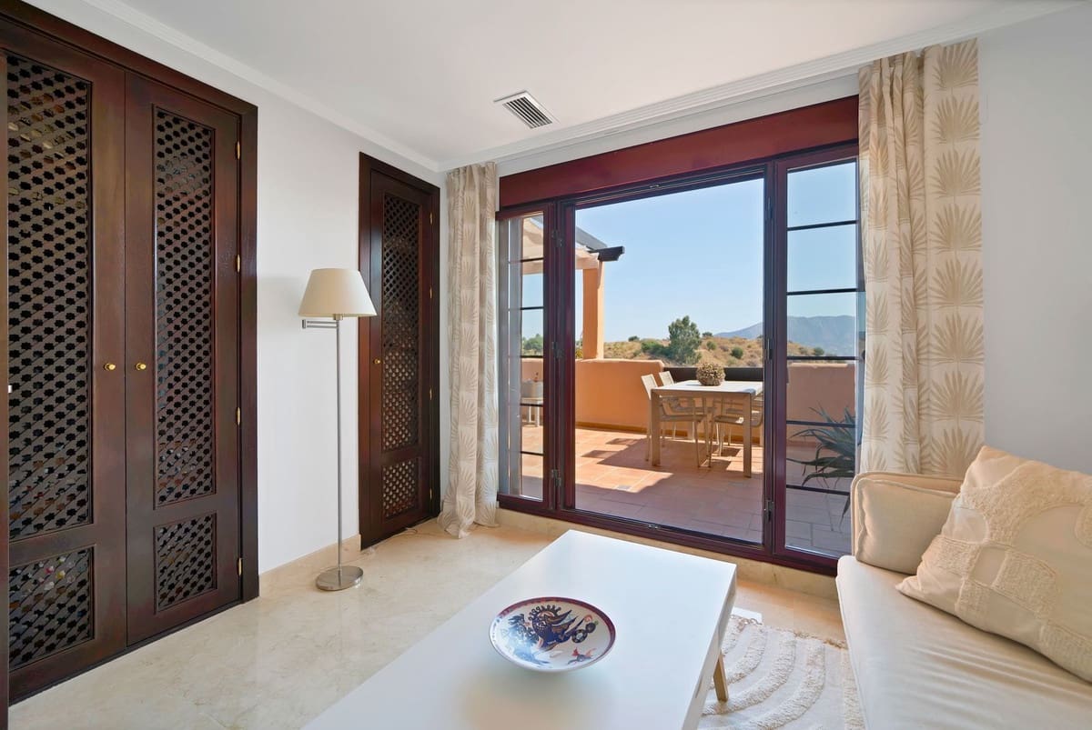 3 soverom Leilighet til salgs i Ojen med svømmebasseng garasje - € 499 000 (Ref: 9765324)