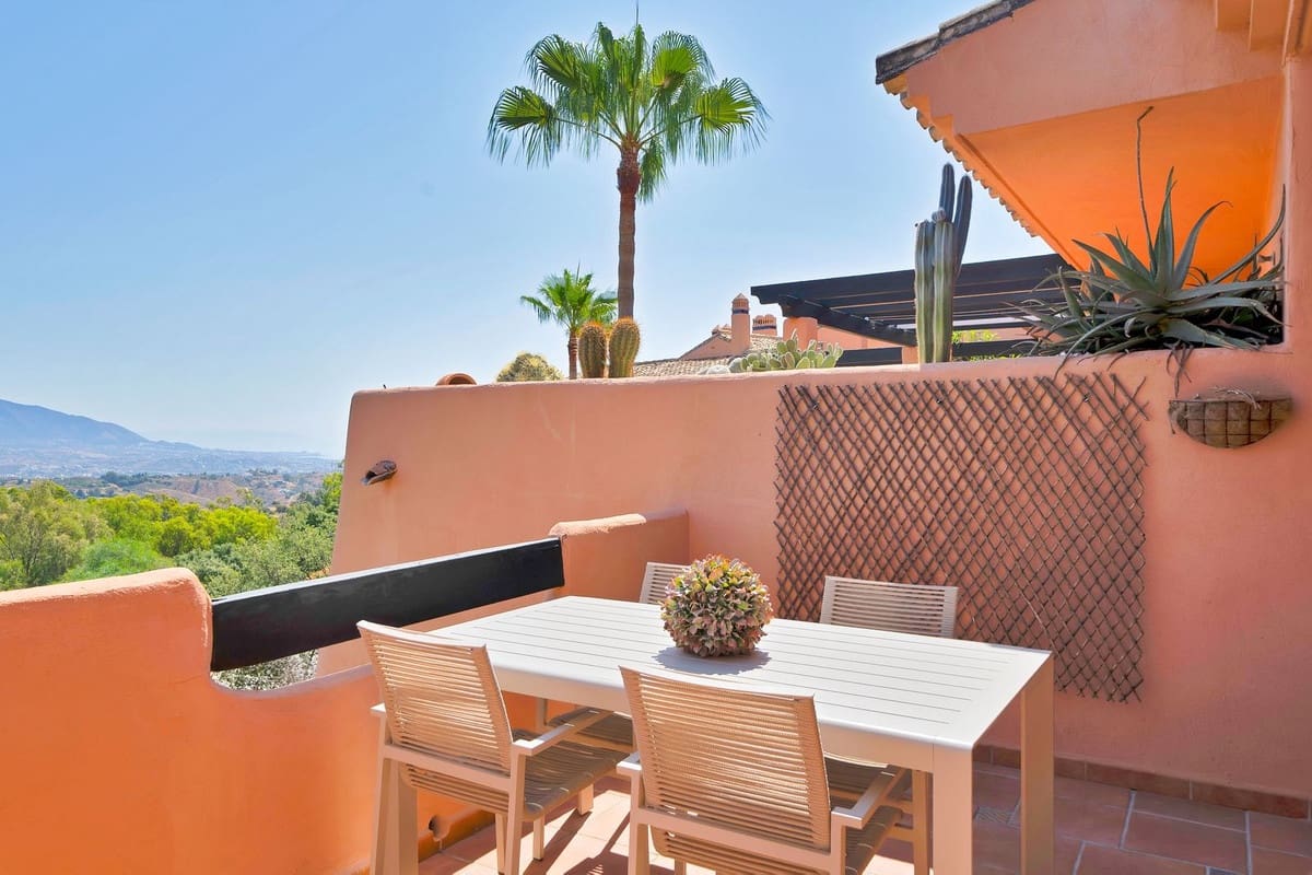 3 soverom Leilighet til salgs i Ojen med svømmebasseng garasje - € 499 000 (Ref: 9765324)