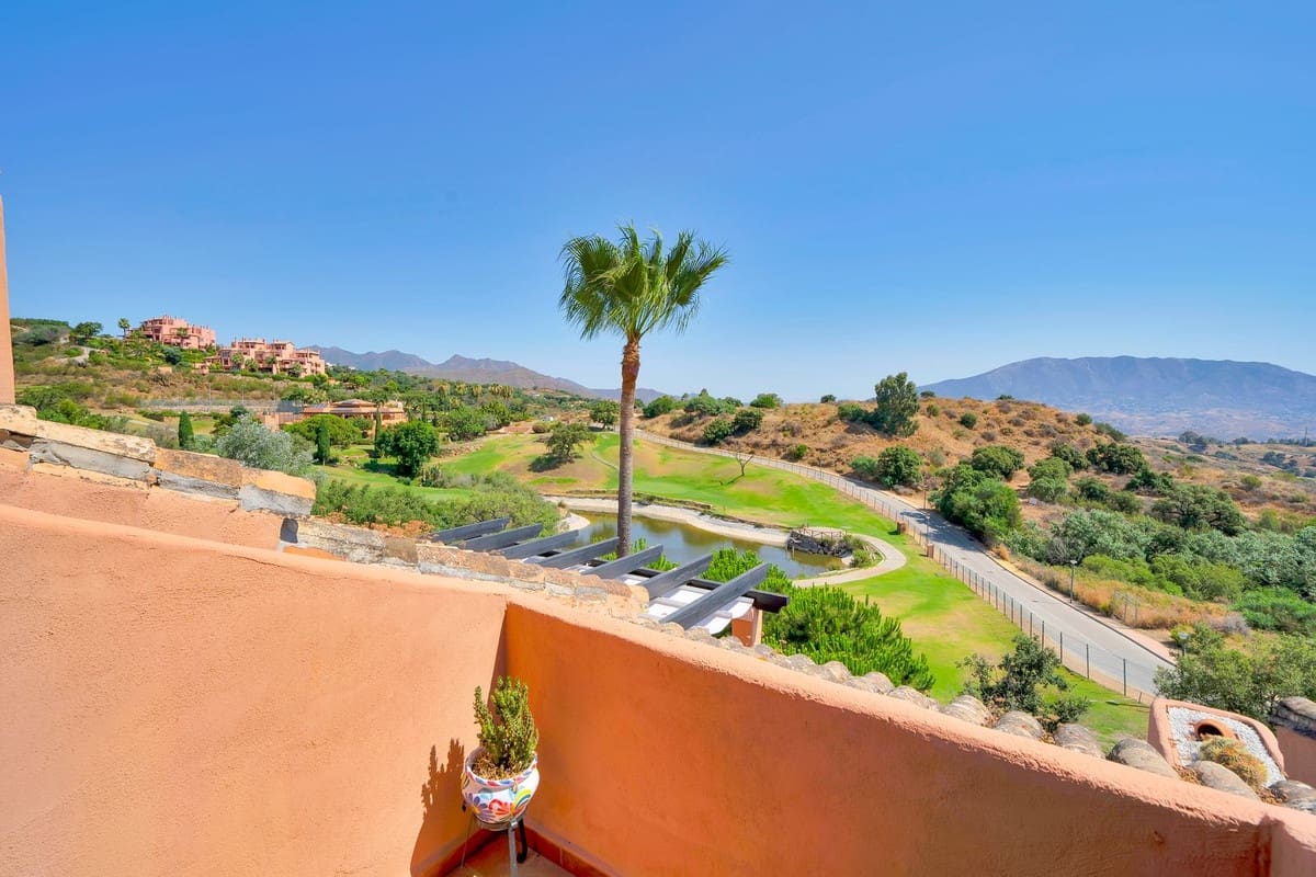 3 soverom Leilighet til salgs i Ojen med svømmebasseng garasje - € 499 000 (Ref: 9765324)