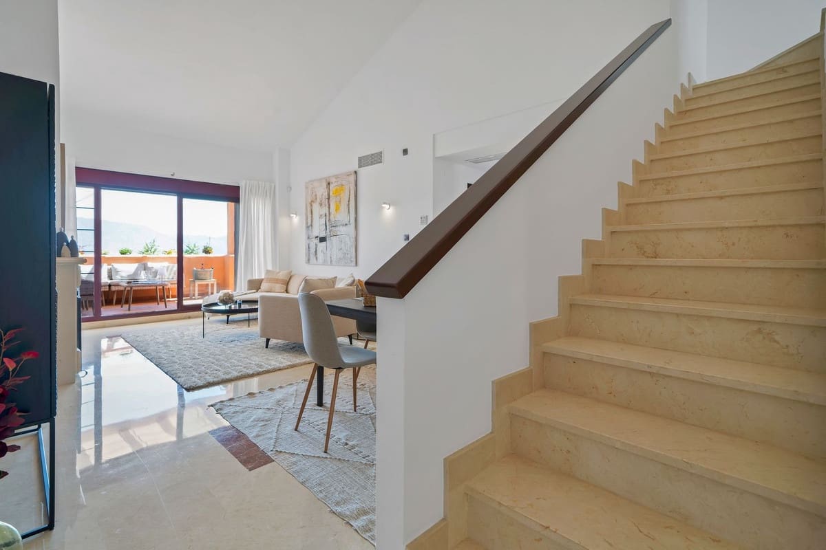 3 soverom Leilighet til salgs i Ojen med svømmebasseng garasje - € 499 000 (Ref: 9765324)