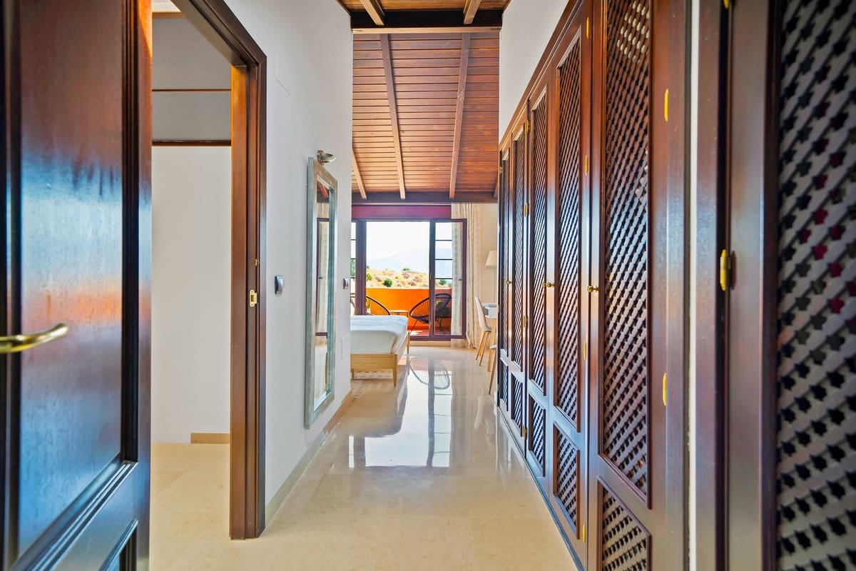 3 soverom Leilighet til salgs i Ojen med svømmebasseng garasje - € 499 000 (Ref: 9765324)