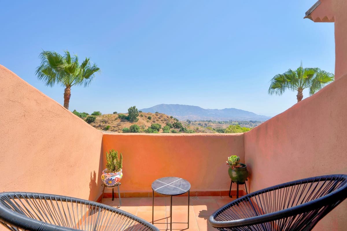 3 soverom Leilighet til salgs i Ojen med svømmebasseng garasje - € 499 000 (Ref: 9765324)