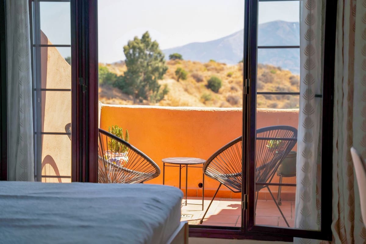 3 soverom Leilighet til salgs i Ojen med svømmebasseng garasje - € 499 000 (Ref: 9765324)