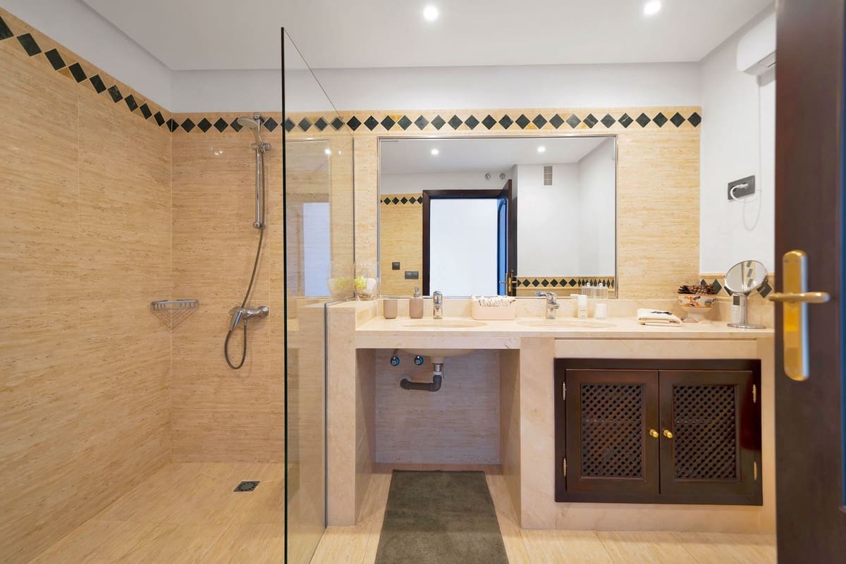 3 soverom Leilighet til salgs i Ojen med svømmebasseng garasje - € 499 000 (Ref: 9765324)