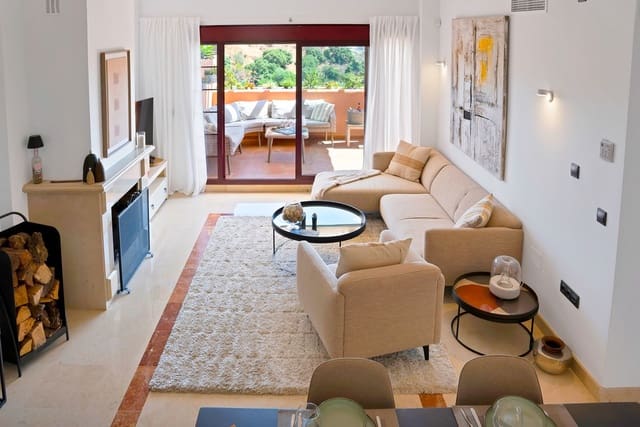 3 soverom Leilighet til salgs i Ojen med svømmebasseng garasje - € 499 000 (Ref: 9765324)