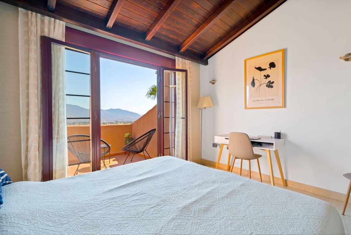 3 soverom Leilighet til salgs i Ojen med svømmebasseng garasje - € 499 000 (Ref: 9765324)