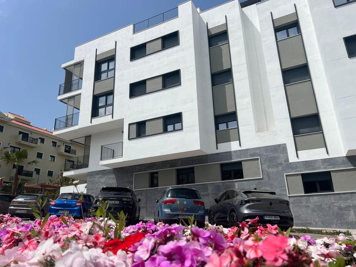 2 chambre Appartement à vendre à Estepona avec piscine garage - 635 000 € (Ref: 9769136)