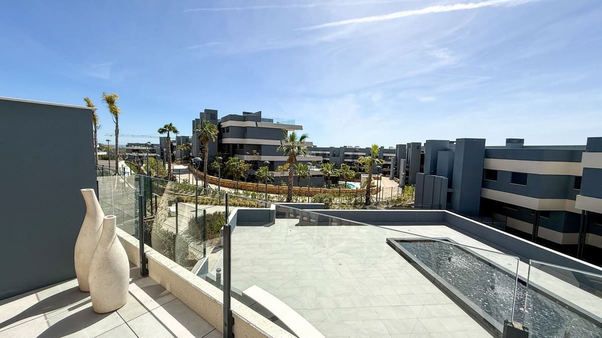 3 slaapkamer Flat te koop in New Golden Mile met zwembad garage - € 589.000 (Ref: 9773557)