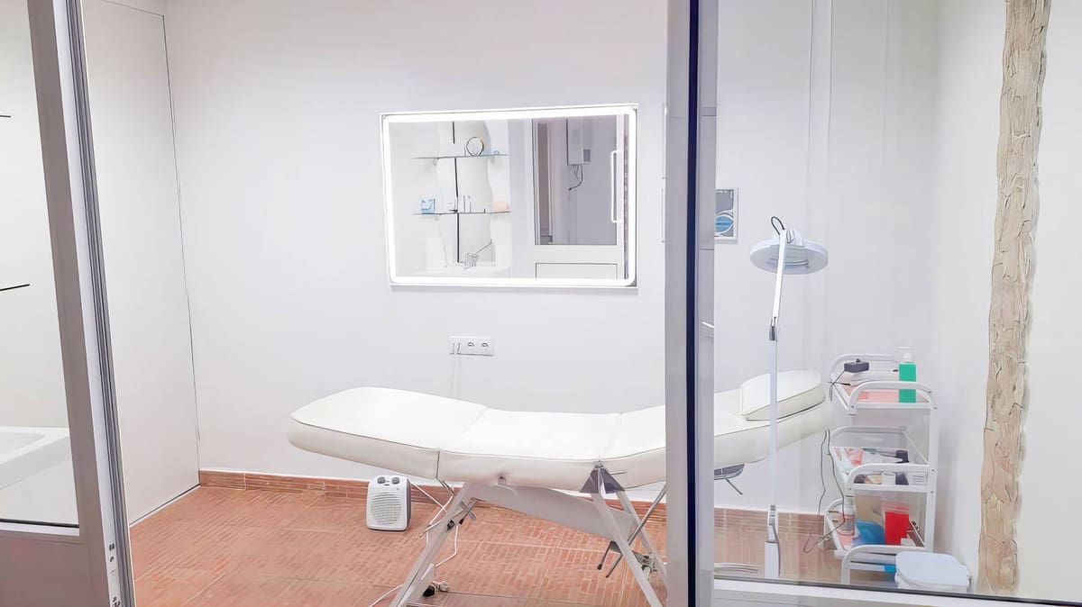 Komercyjne na sprzedaż w Marbella - 189 000 € (Ref: 9773558)