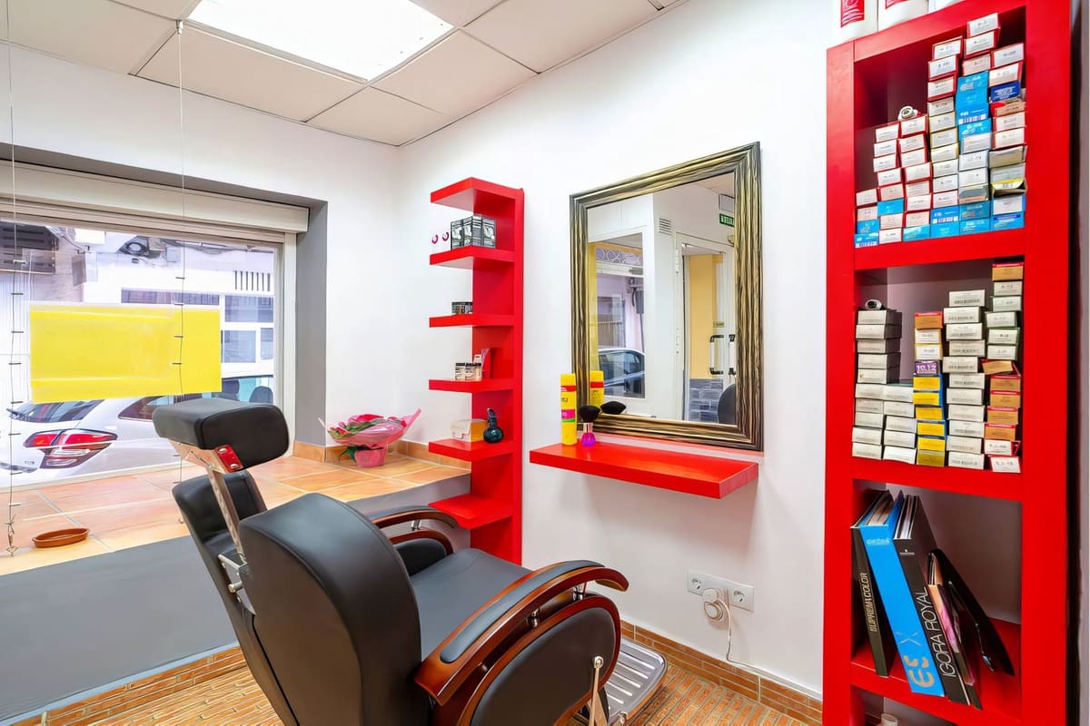 Komercyjne na sprzedaż w Marbella - 189 000 € (Ref: 9773558)