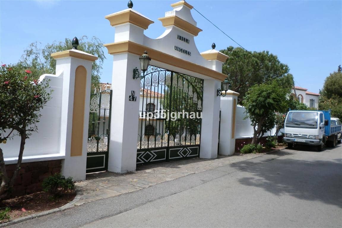 5 slaapkamer Villa te koop in Estepona met zwembad garage - € 1.499.900 (Ref: 9777147)