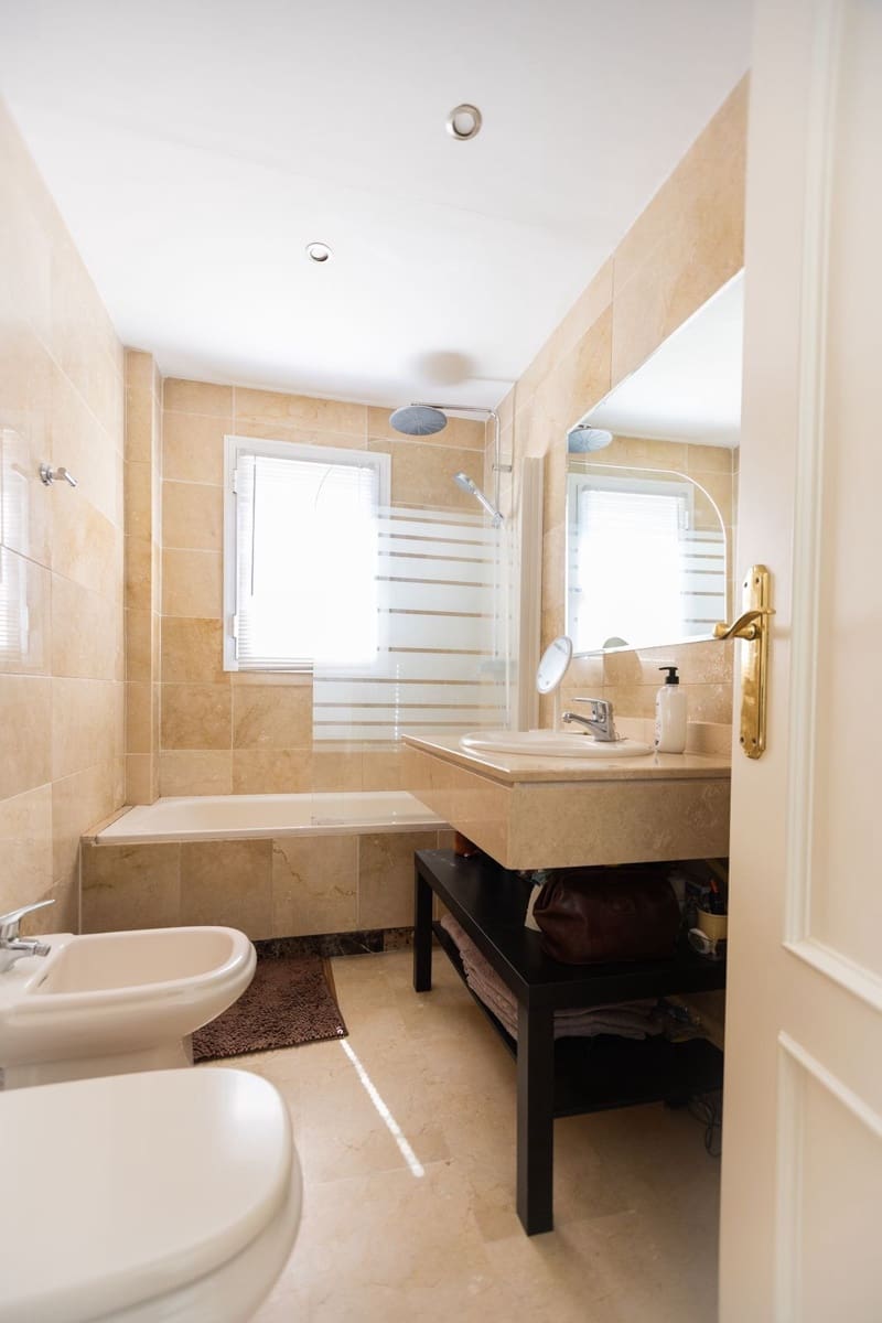 3 Zimmer Wohnung zu verkaufen in Bel-Air mit Pool Garage - 450.000 € (Ref: 9777284)