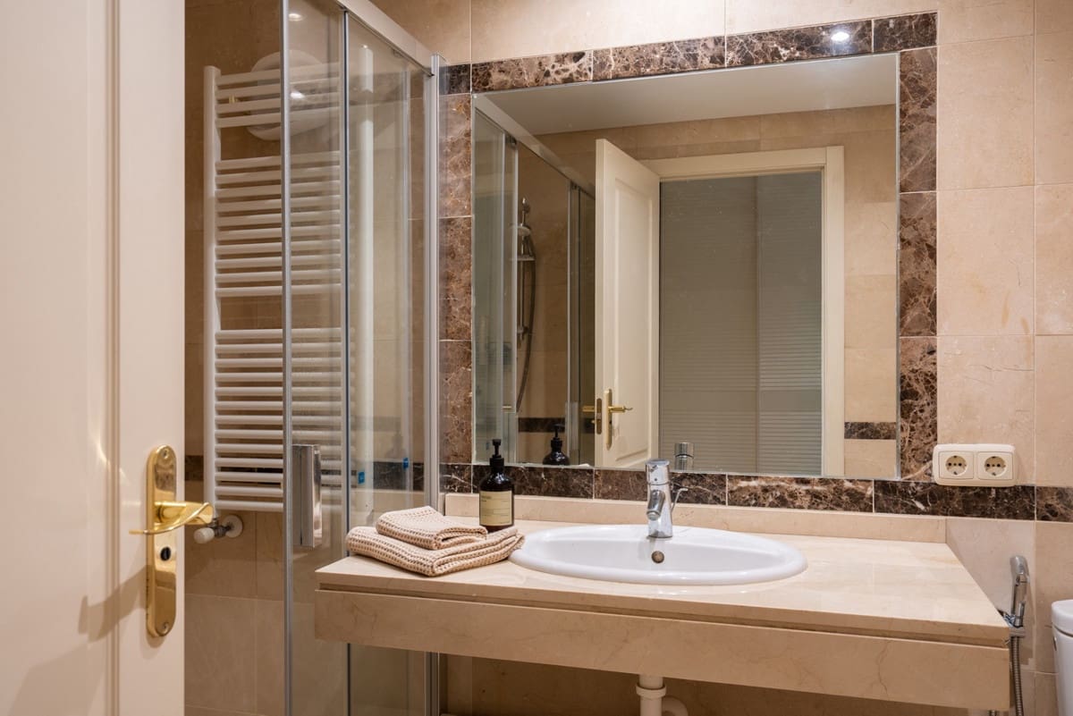 3 quarto Apartamento para venda em Marbella com piscina garagem - 680 000 € (Ref: 9778519)