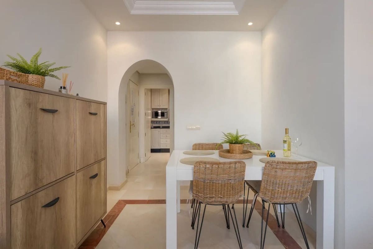 2 chambre Appartement à vendre à Marbella avec piscine garage - 549 000 € (Ref: 9785968)