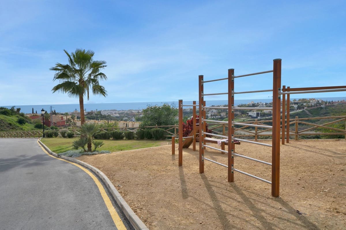 3 soveværelse Lejlighed til salg i Benahavis med swimmingpool garage - € 550.000 (Ref: 9785970)