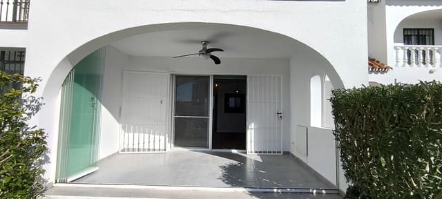 2 soveværelse Villa til salg i Riviera del Sol, Mijas med swimmingpool - € 375.000 (Ref: 9788845)