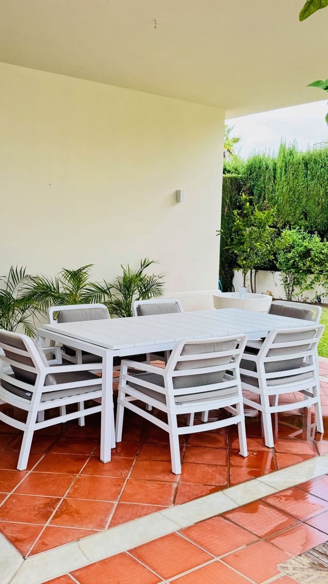 5 soverom Villa til salgs i Marbella med svømmebasseng garasje - € 2 500 000 (Ref: 9803773)