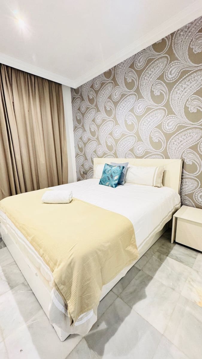 5 soverom Villa til salgs i Marbella med svømmebasseng garasje - € 2 500 000 (Ref: 9803773)