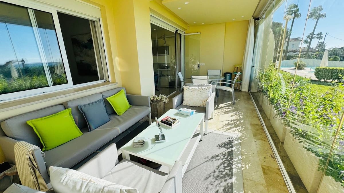 2 soveværelse Lejlighed til salg i Marbella med swimmingpool garage - € 890.000 (Ref: 9803774)