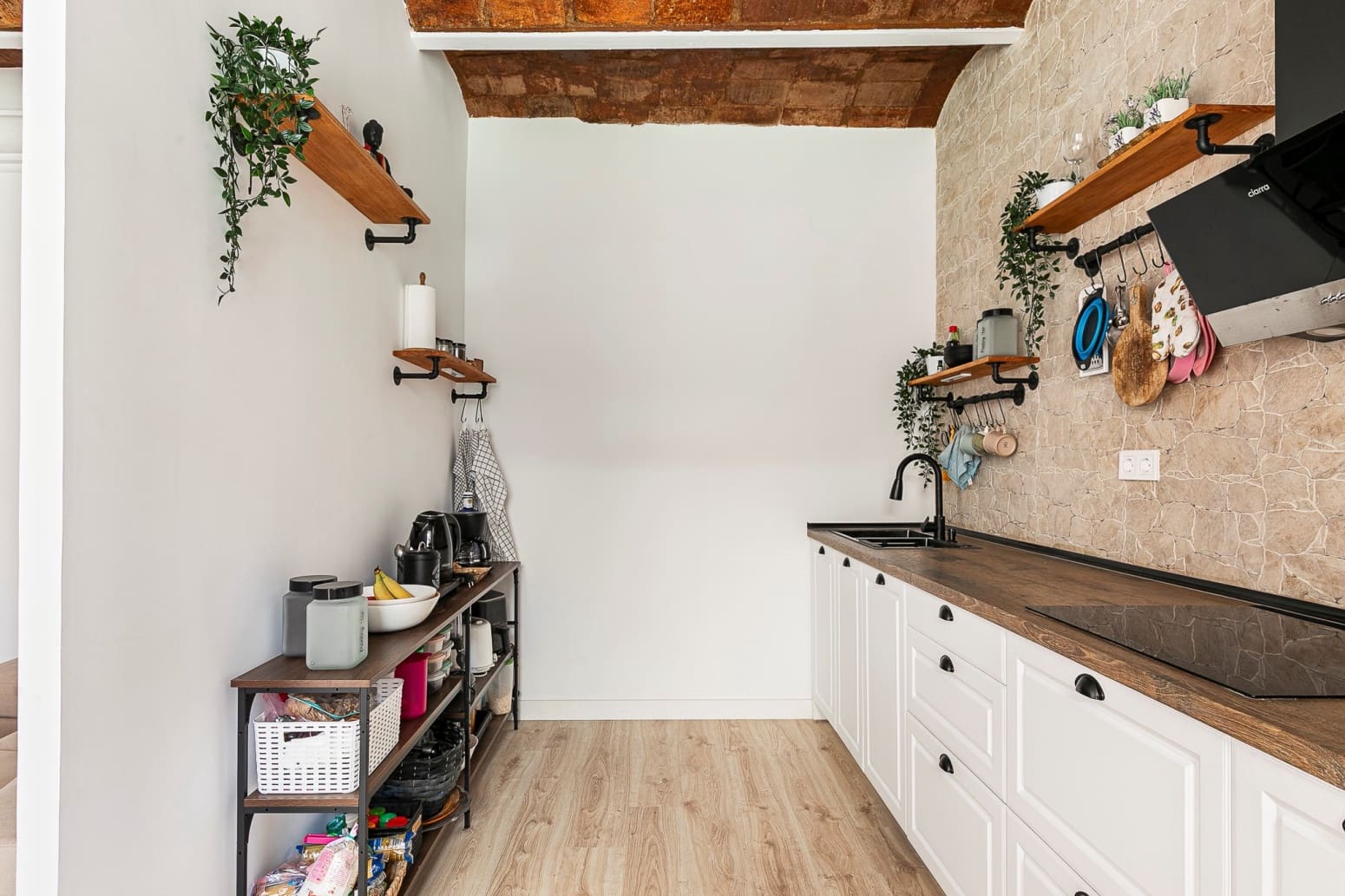 3 slaapkamer Flat te koop in Barcelona stad - € 689.000 (Ref: 9804881)