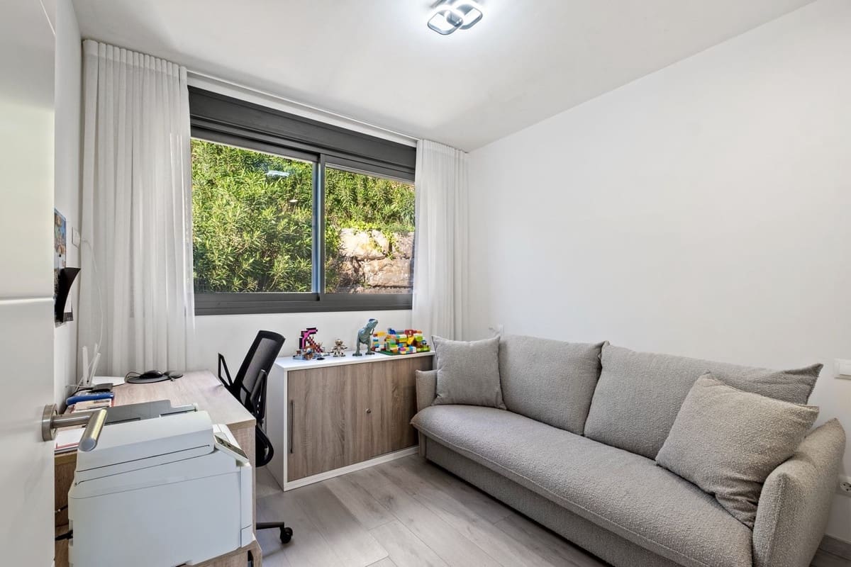 3 chambre Villa/Maison à vendre à Manilva avec piscine garage - 689 000 € (Ref: 9805292)