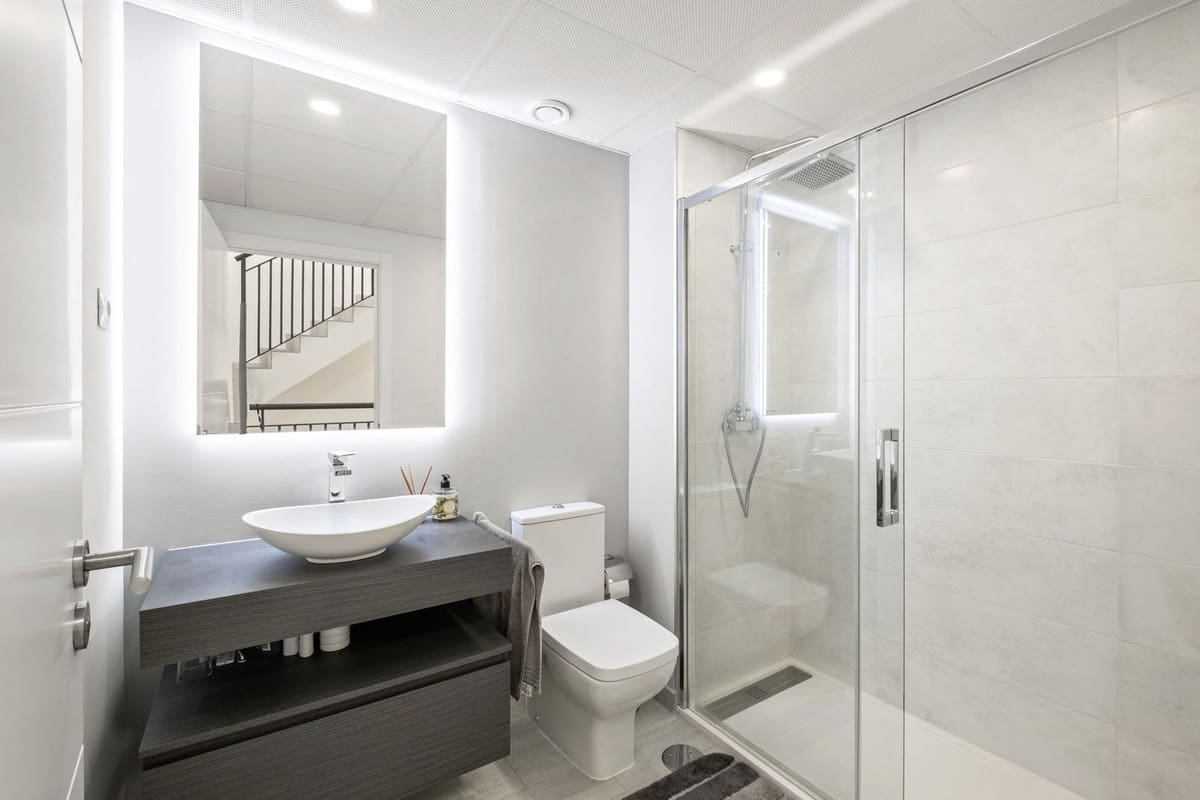 3 chambre Villa/Maison à vendre à Manilva avec piscine garage - 689 000 € (Ref: 9805292)